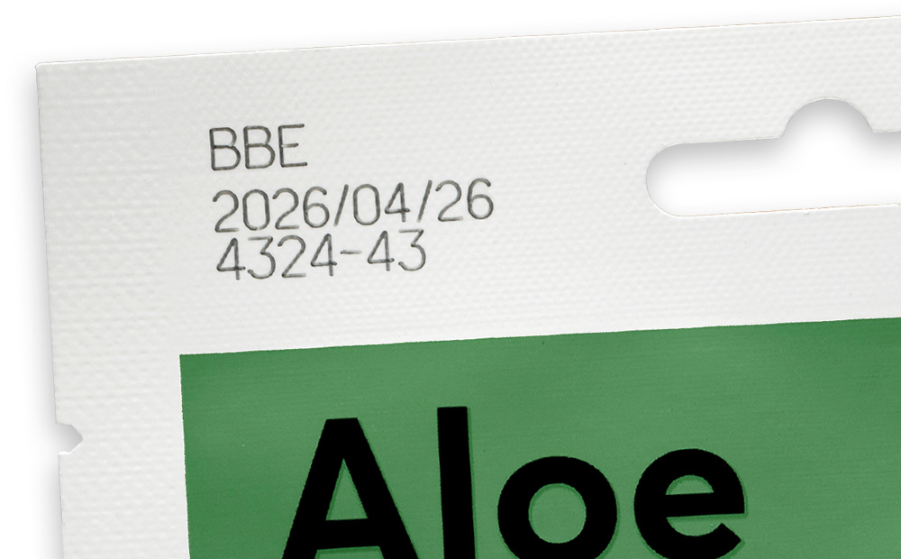 khac-laser-uv-7920-tren-bao-bi-mem